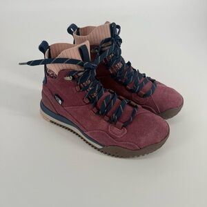 The North Face Back-To-Berkeley III Ankle Hiker Boots Women’s 7 Burgundy/Pink